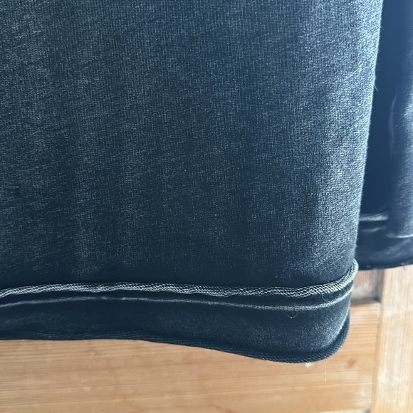 Free People Black sweatshirt size Medium - Picture 5 of 8